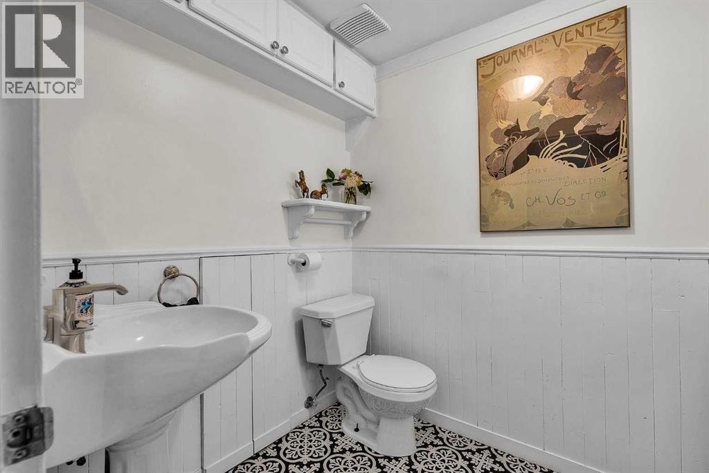 712 14 Street SE — photo 20