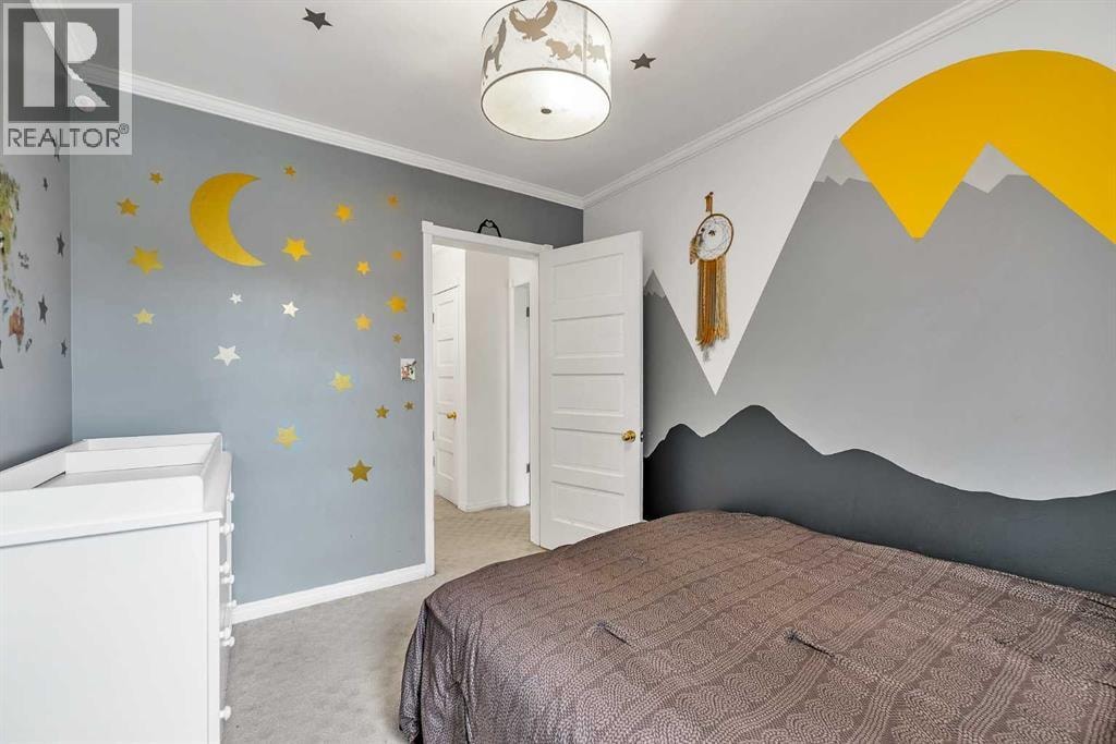 712 14 Street SE — photo 30