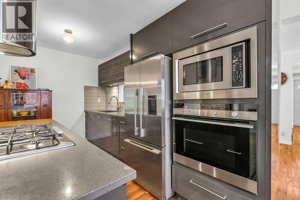 712 14 Street SE — photo 14