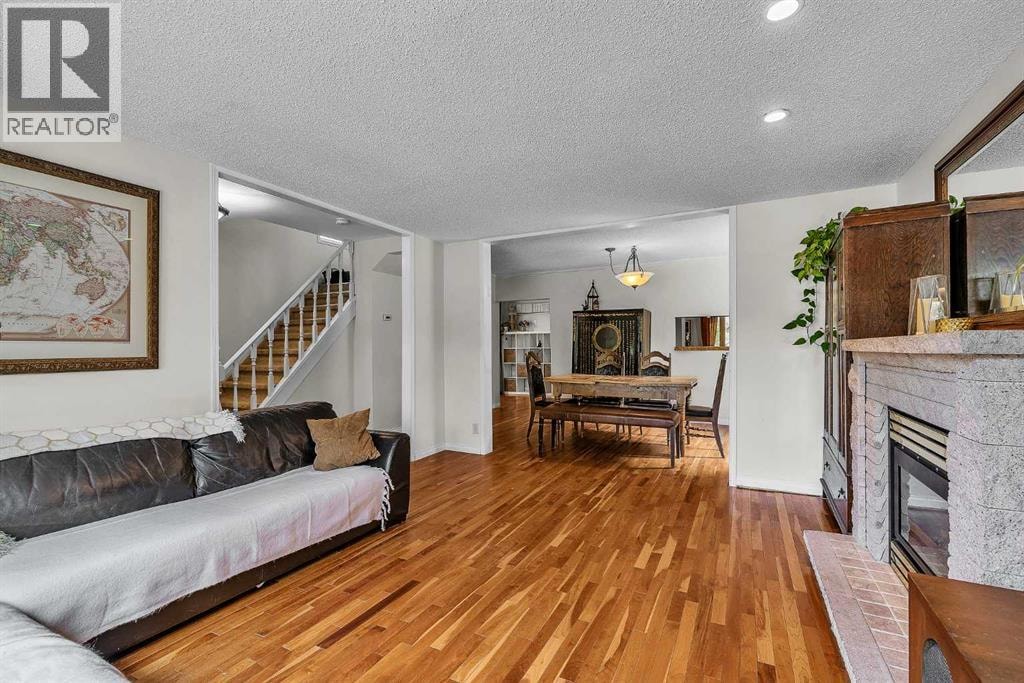 712 14 Street SE — photo 7