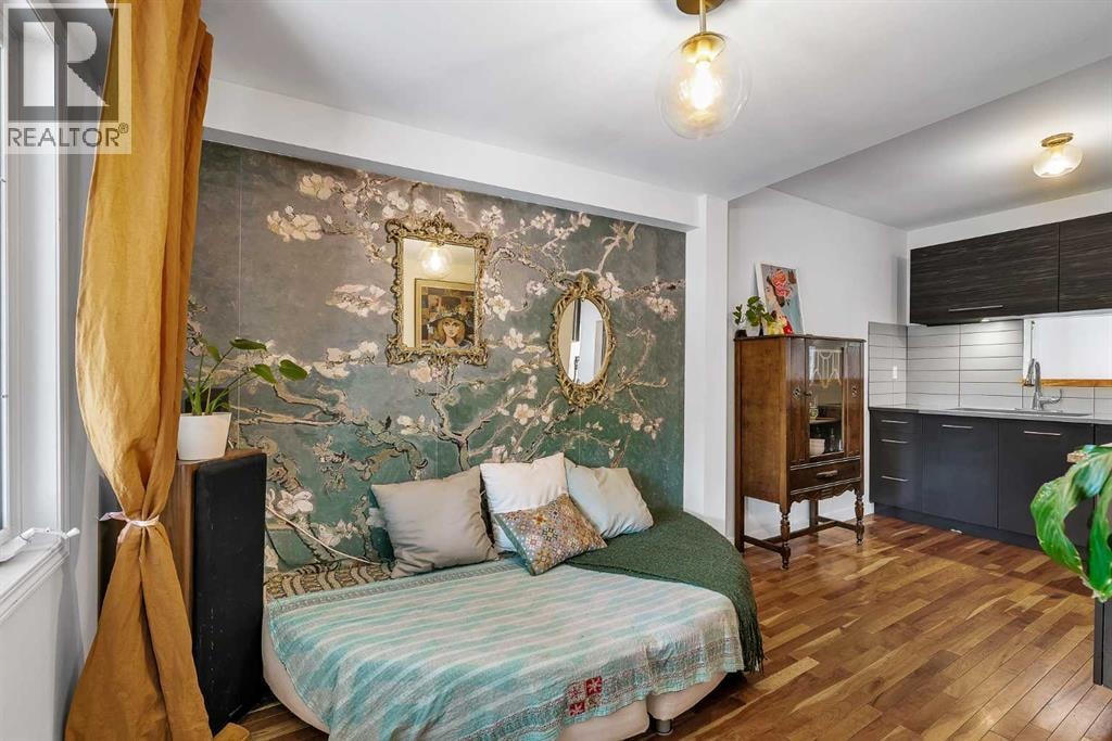 712 14 Street SE — photo 18