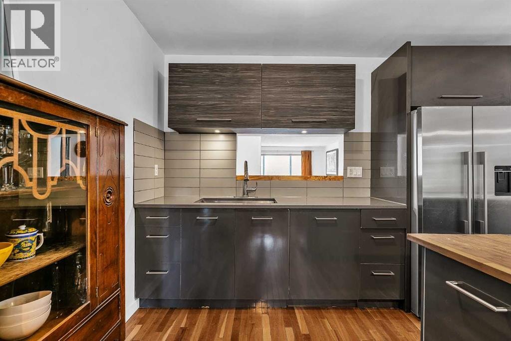 712 14 Street SE — photo 17
