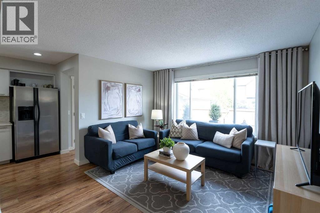 24 Copperpond Road SE — photo 2