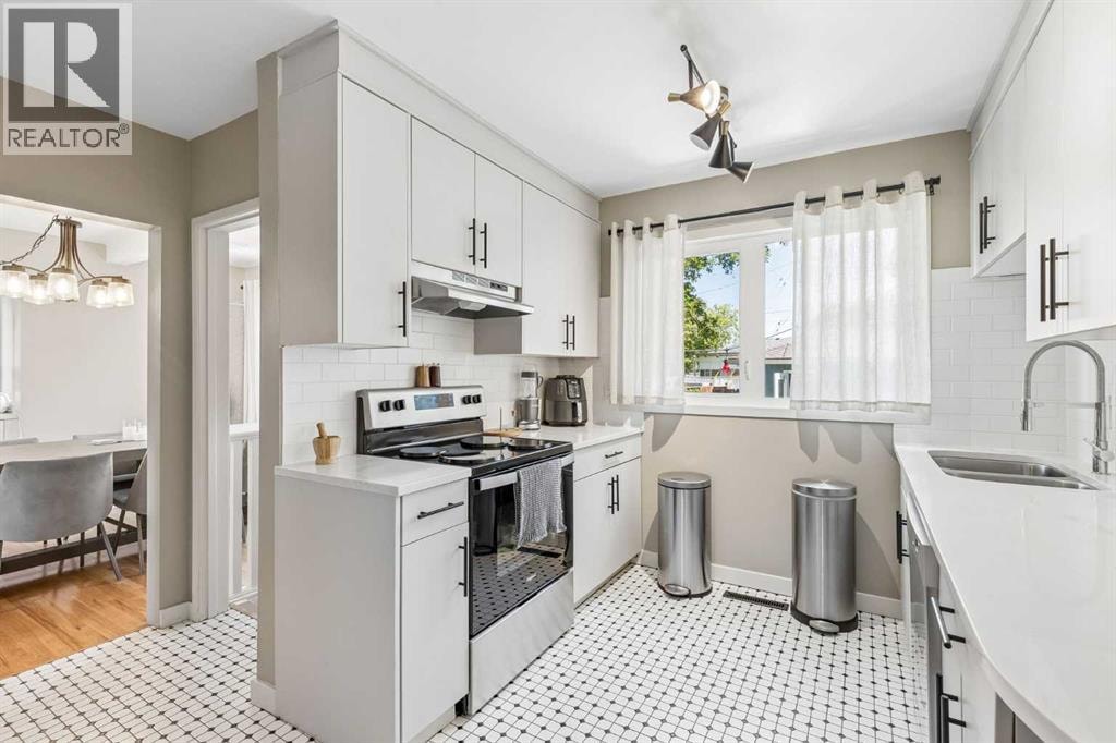 4936 Worcester Drive SW — photo 13