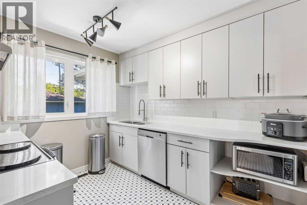 4936 Worcester Drive SW — photo 14