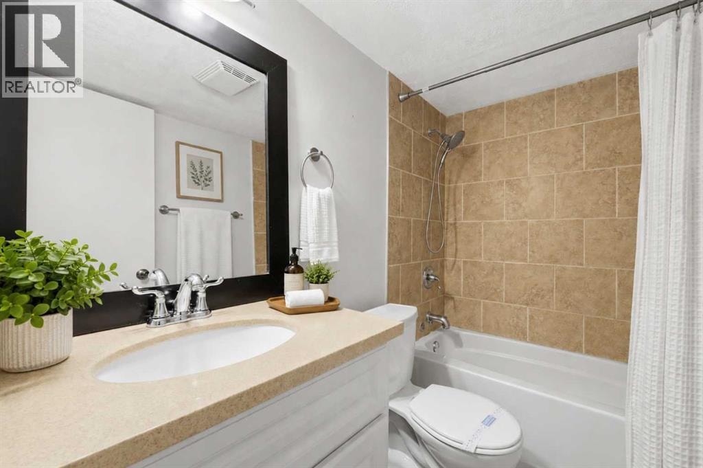 122, 860 Midridge Drive SE — photo 17