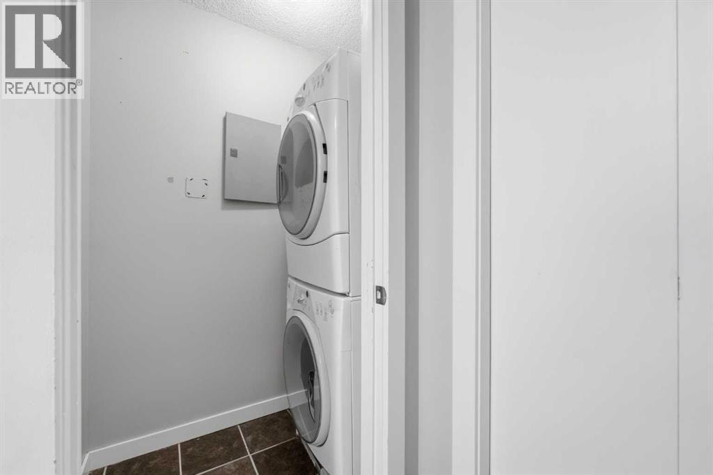 122, 860 Midridge Drive SE — photo 18