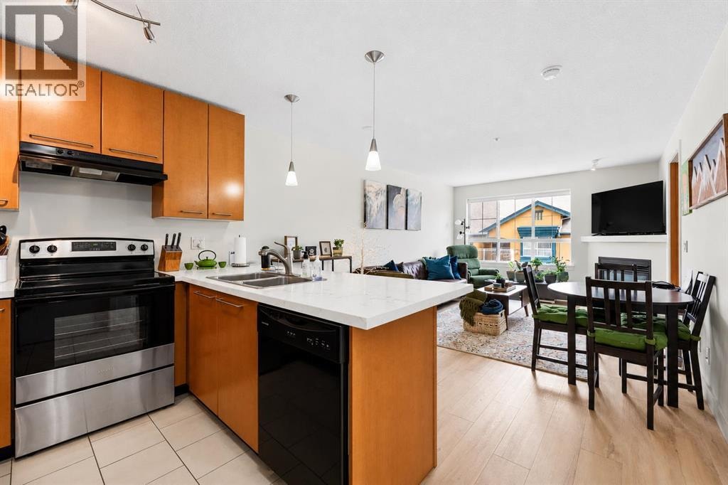 356, 35 Richard Court SW — photo 2