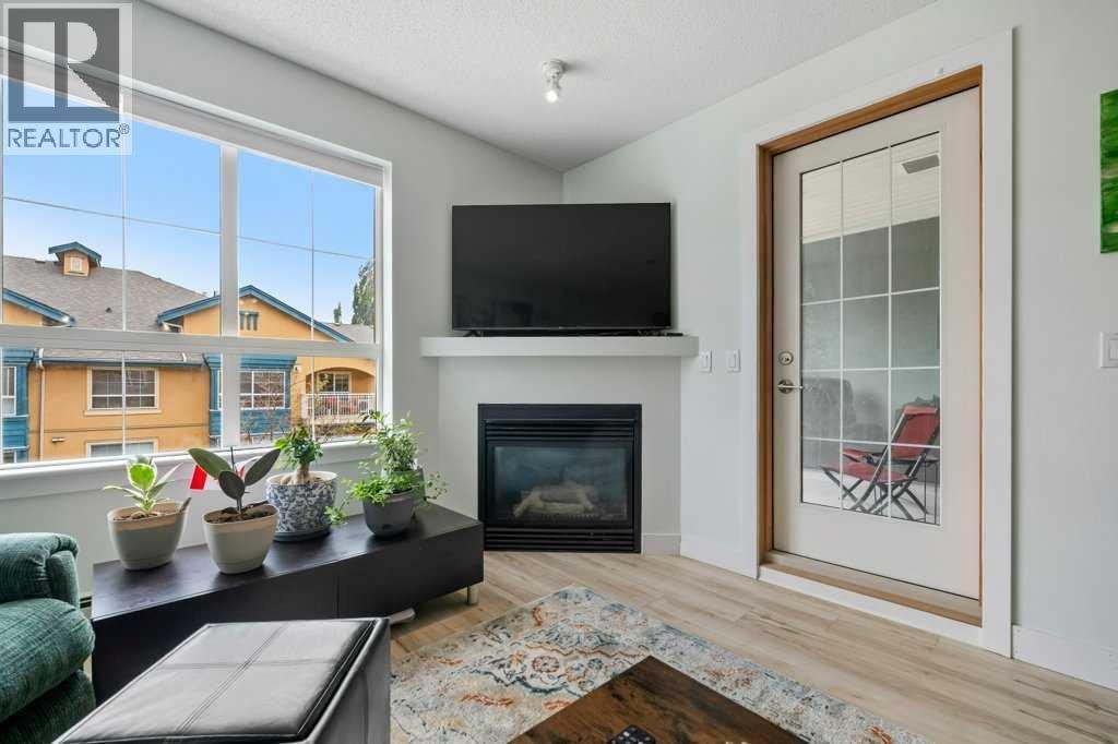 356, 35 Richard Court SW — photo 8