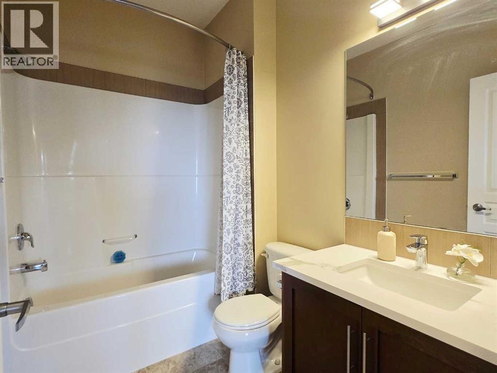 301, 76 Panatella Road NW — photo 17