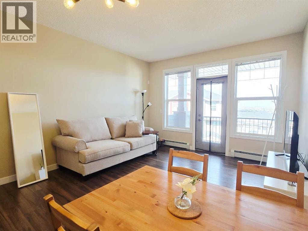 301, 76 Panatella Road NW — photo 6