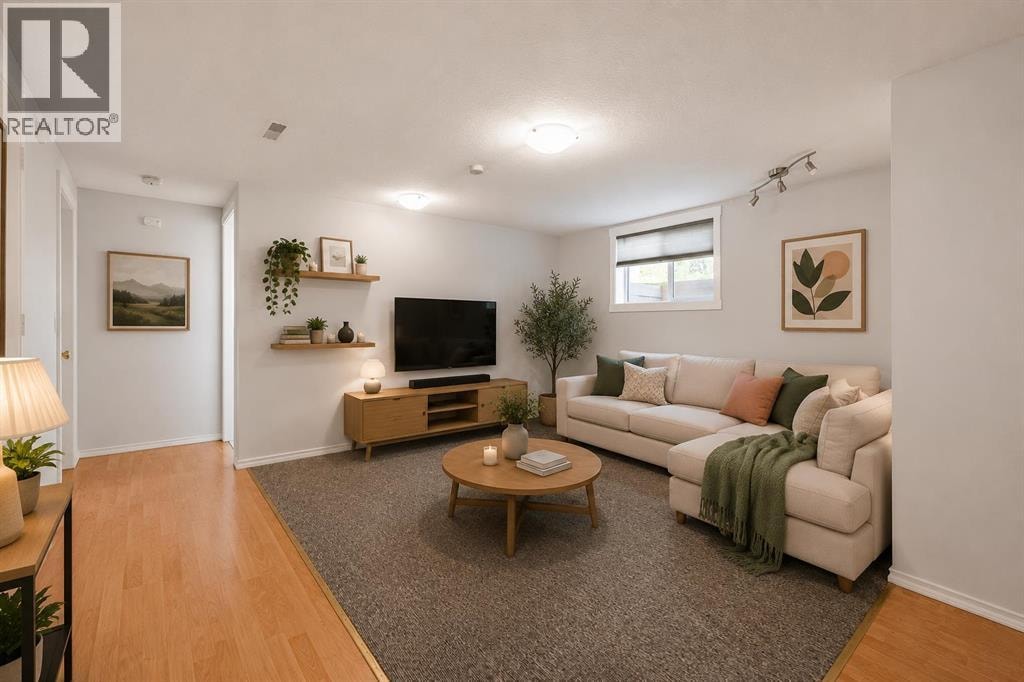 1207 40 Avenue NW — photo 18