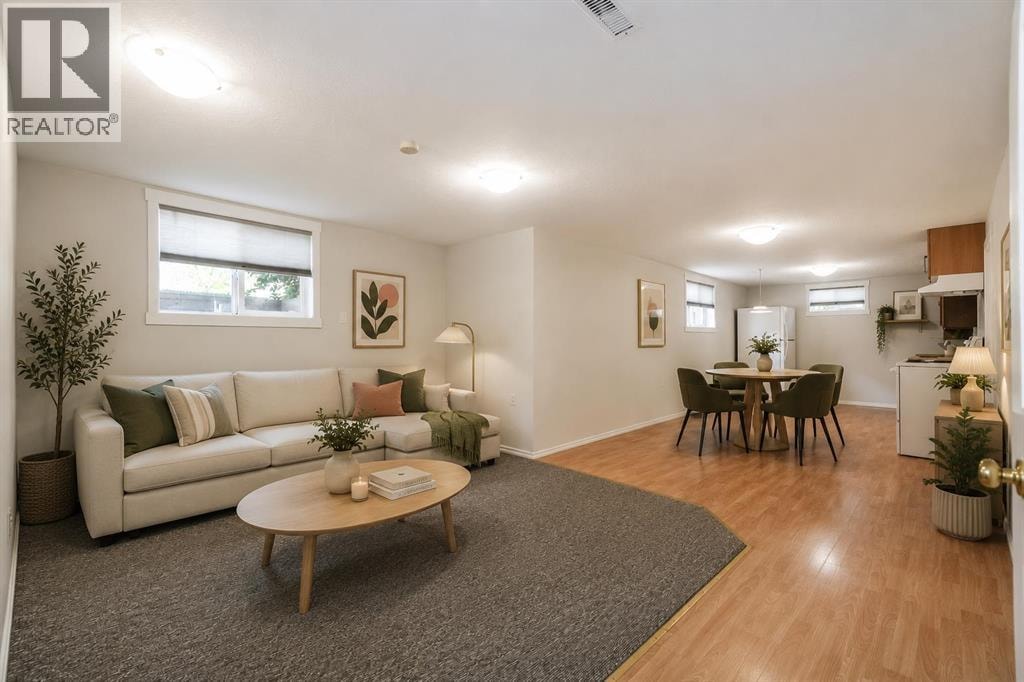 1207 40 Avenue NW — photo 17