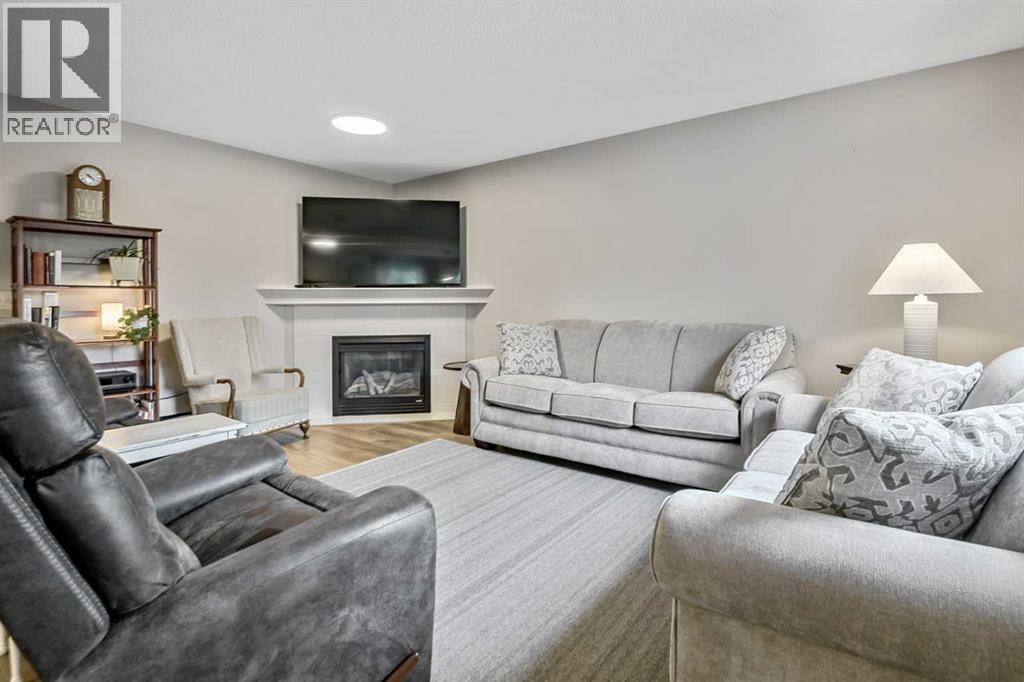 87 ELGIN Drive — photo 12