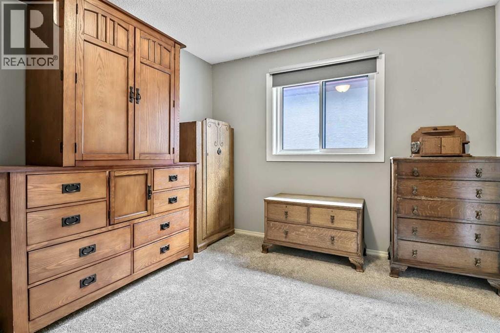 87 ELGIN Drive — photo 22