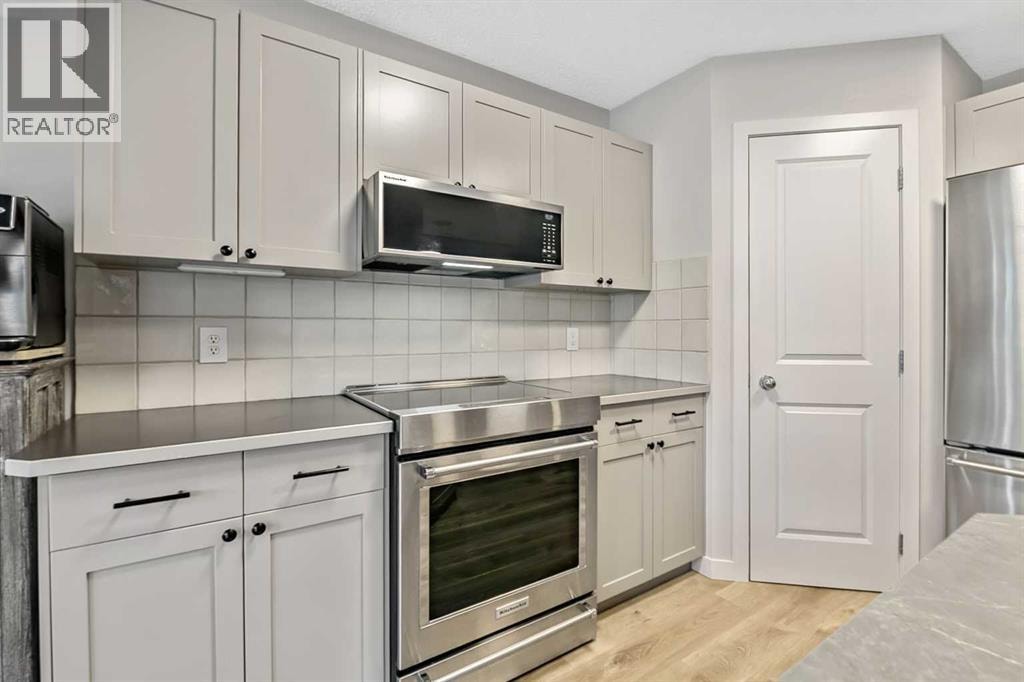 87 ELGIN Drive — photo 8