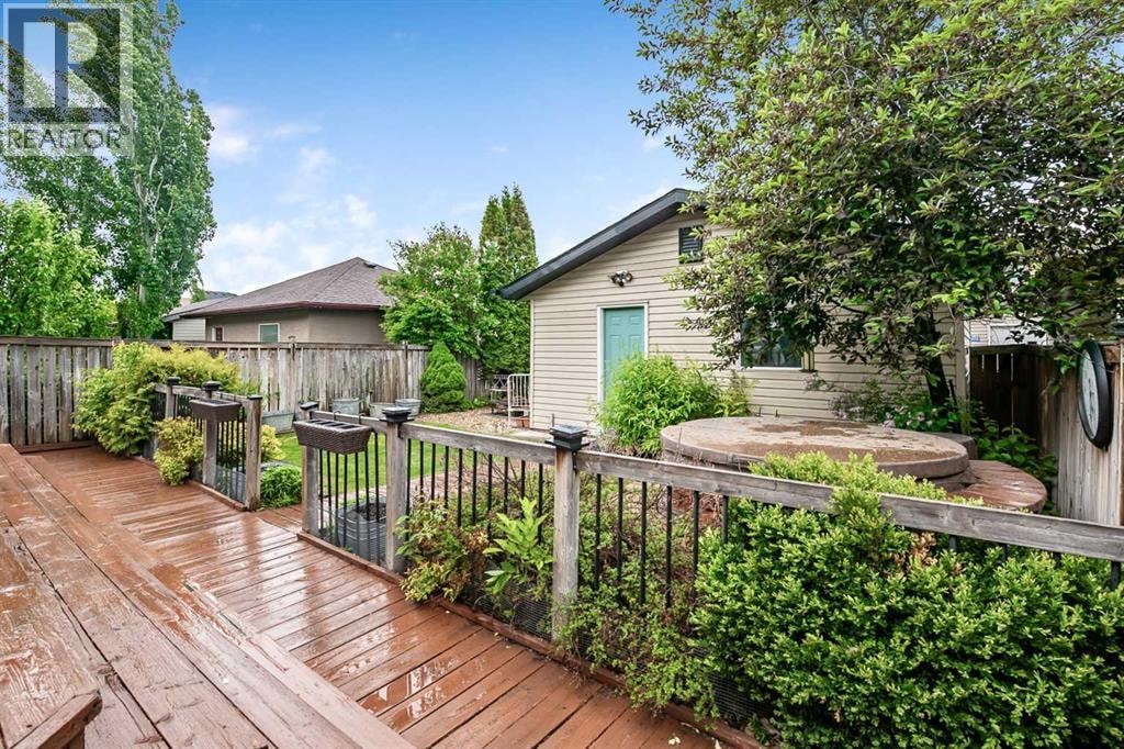 87 ELGIN Drive — photo 36