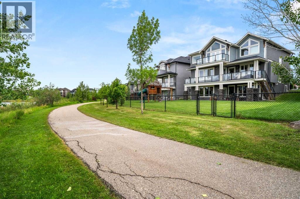 148 Kinniburgh Loop — photo 47