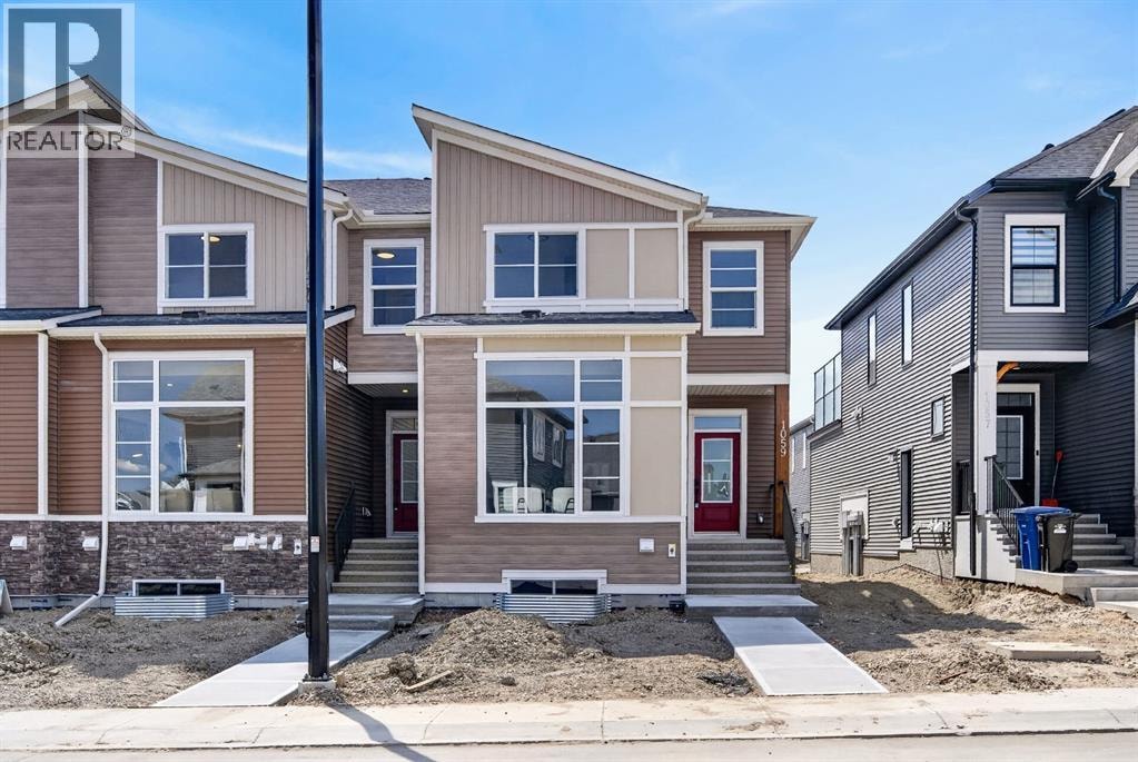 1059 Bayview Crescent — photo 1