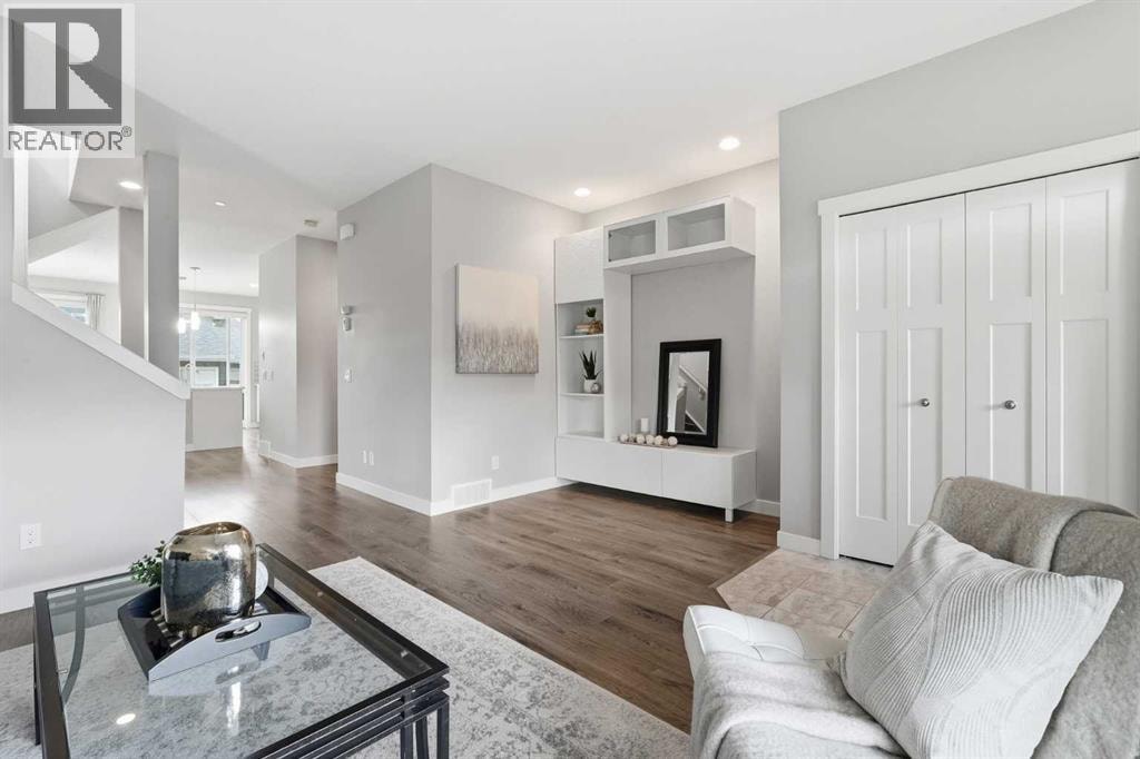 21 Howse Street NE — photo 4