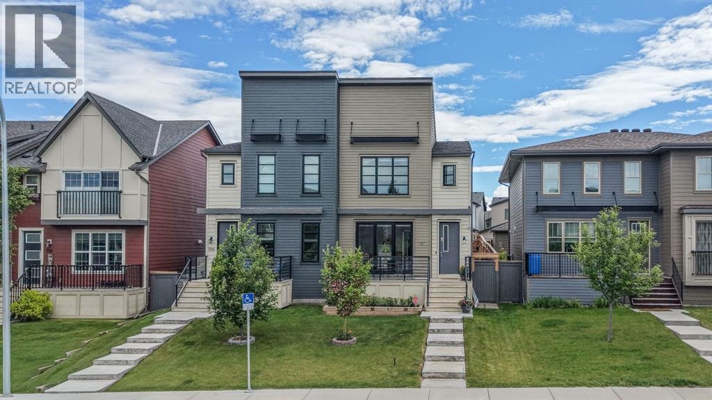 782 Walden Drive SE — photo 2