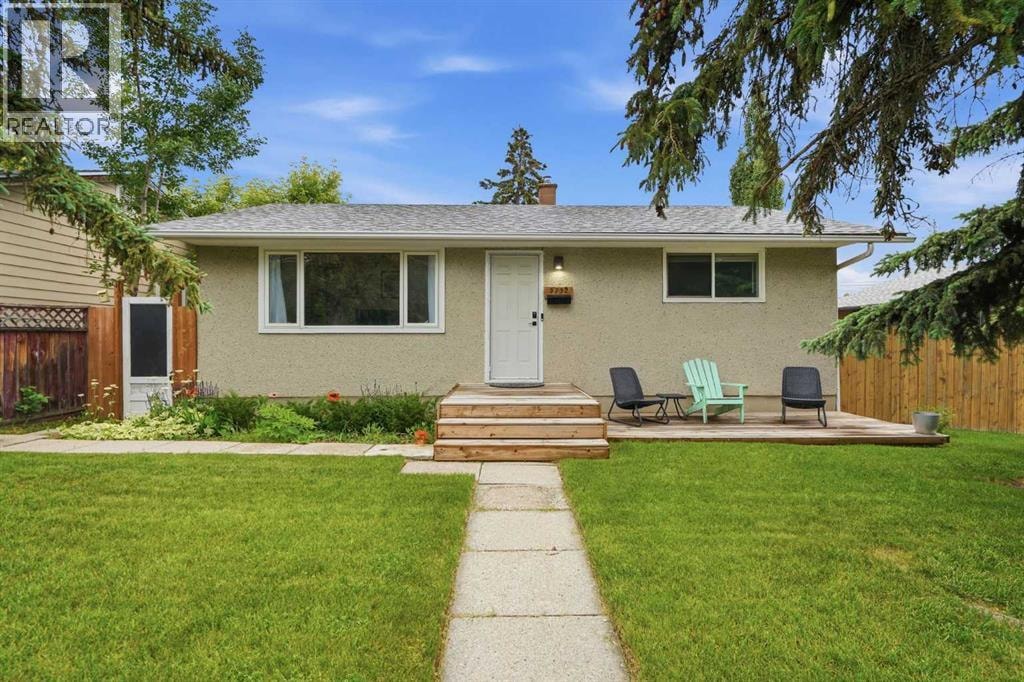 3732 45 Street SW — photo 1