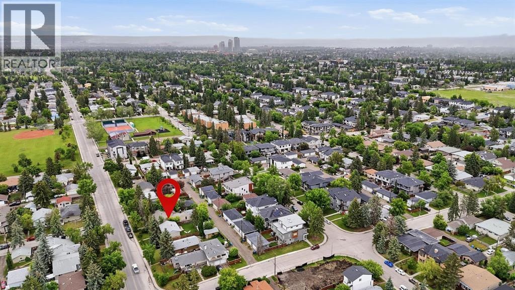 3732 45 Street SW — photo 37