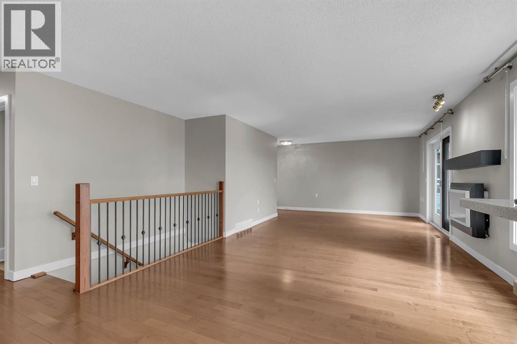 512 Woodside Drive NW — photo 9