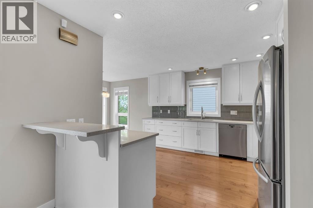 512 Woodside Drive NW — photo 12