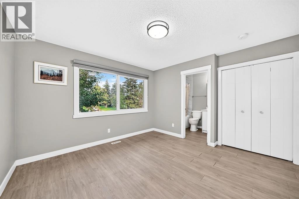 2703 60 Street NE — photo 17