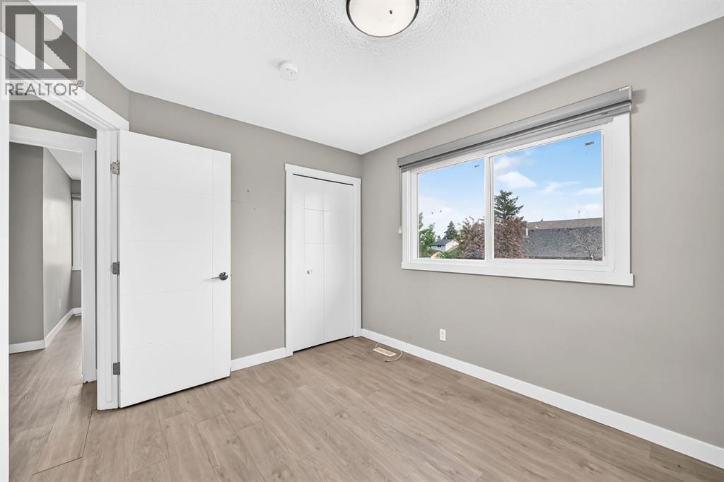 2703 60 Street NE — photo 20