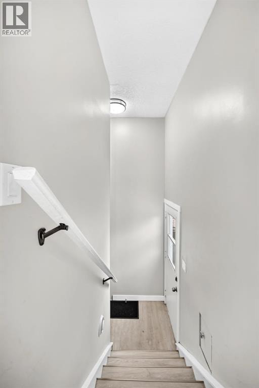 2703 60 Street NE — photo 26