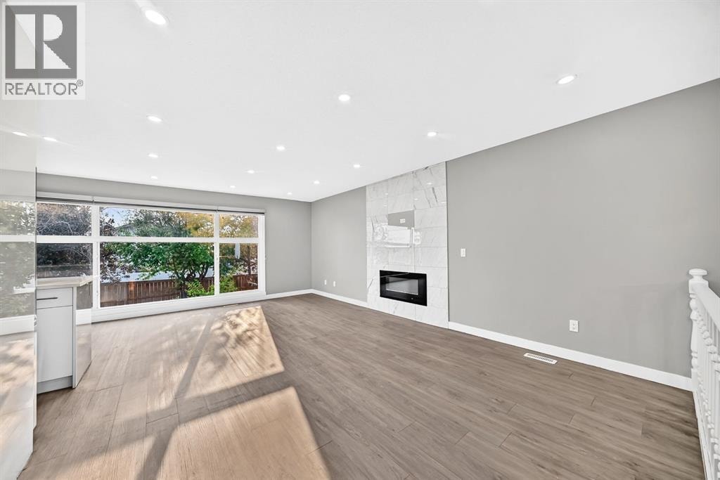 2703 60 Street NE — photo 3