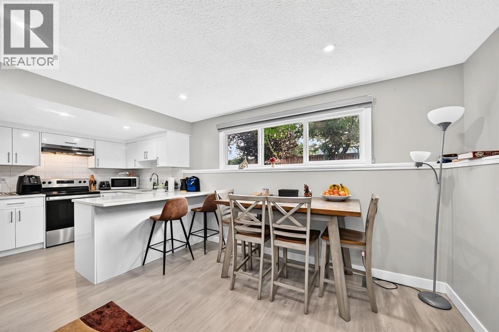 2703 60 Street NE — photo 35