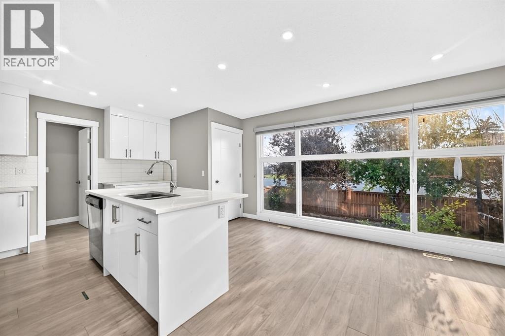 2703 60 Street NE — photo 4