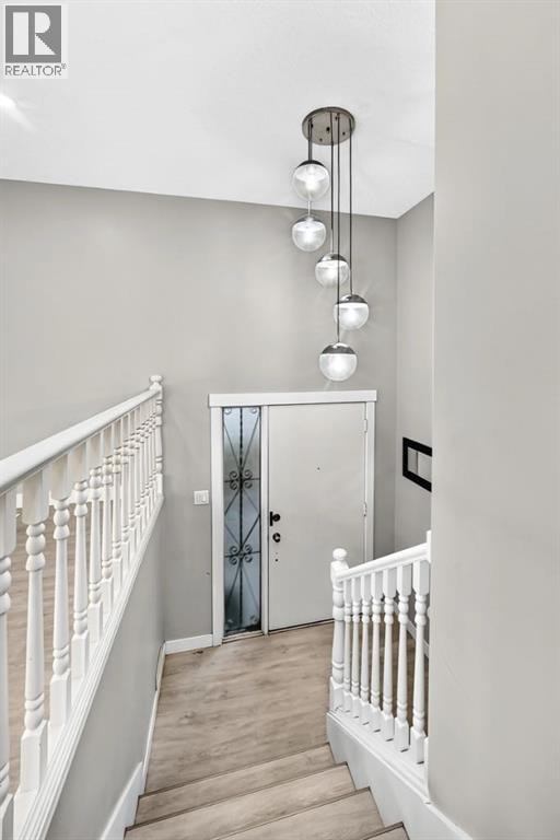 2703 60 Street NE — photo 7