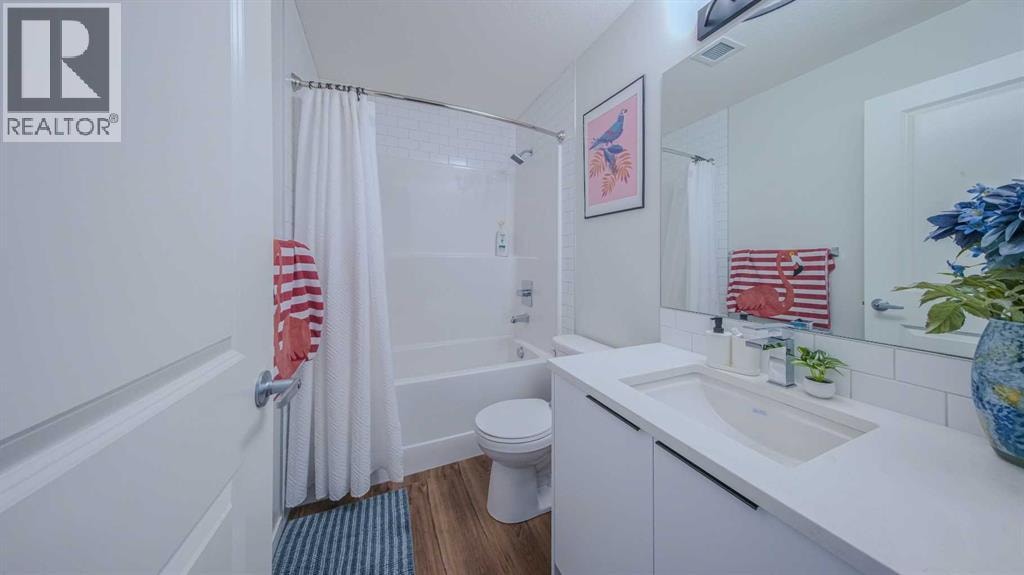 2209, 33 Carringham Gate NW — photo 37