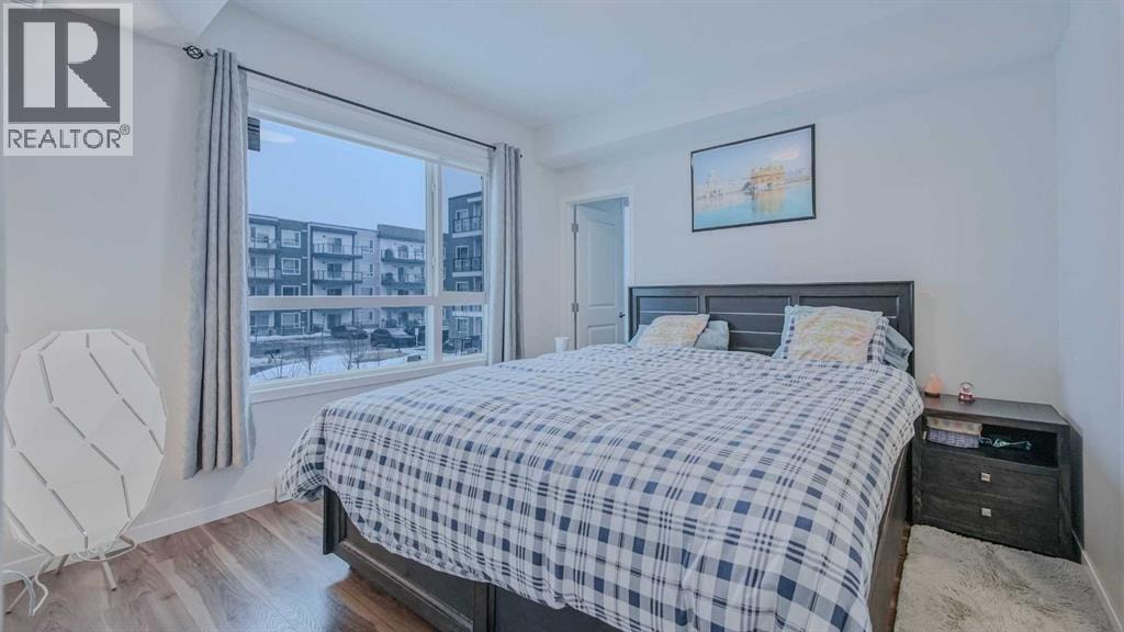 2209, 33 Carringham Gate NW — photo 33