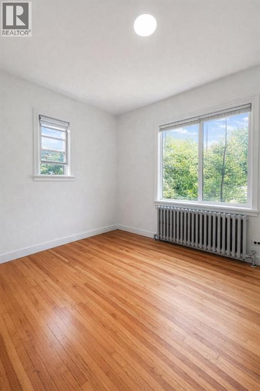 326 27 Avenue NE — photo 13