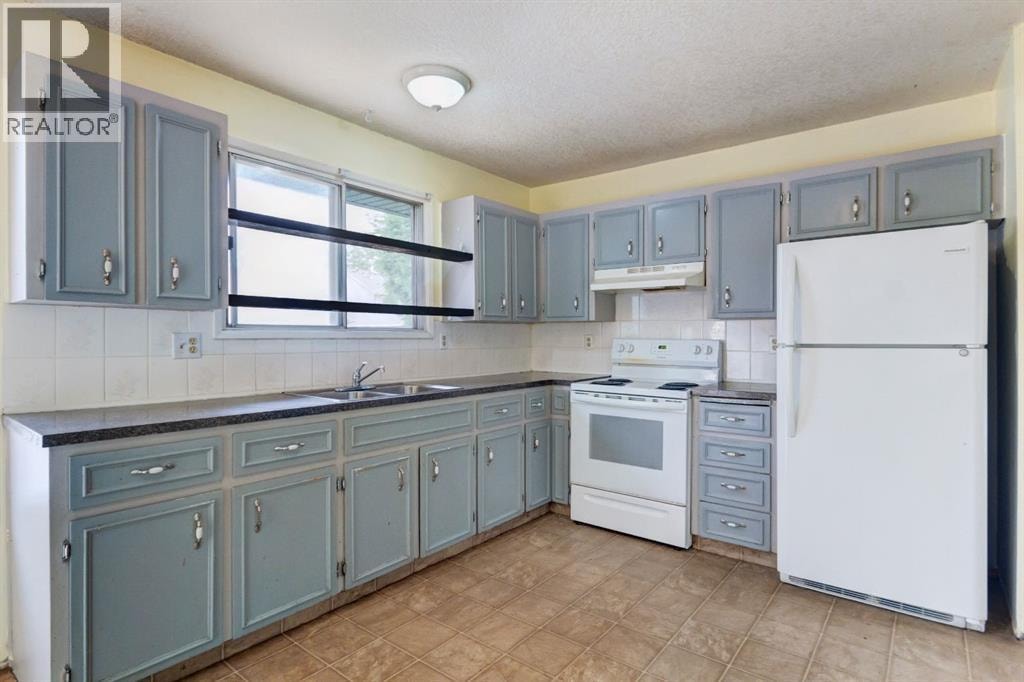 423 Queen Anne Way SE — photo 16