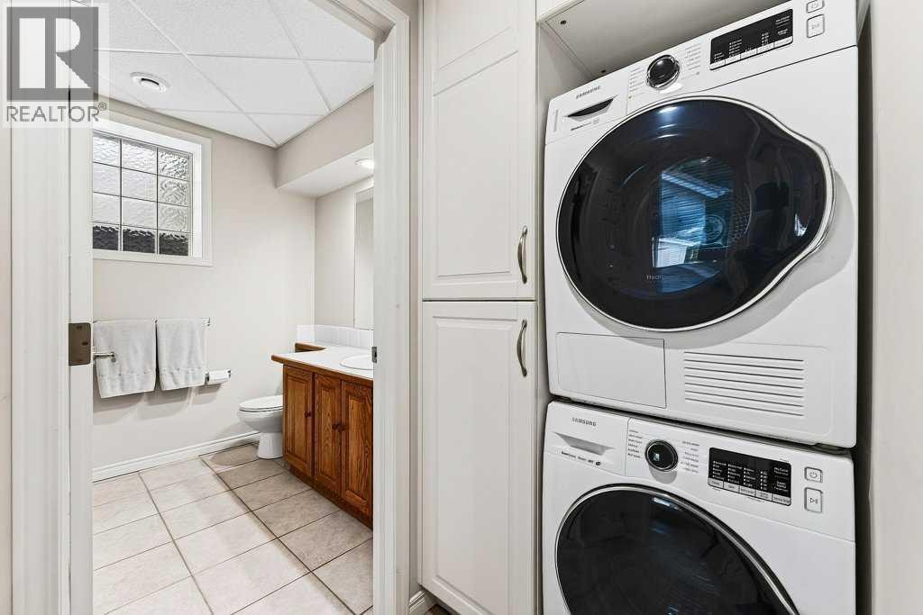 52 Sandstone Ridge Crescent — photo 38