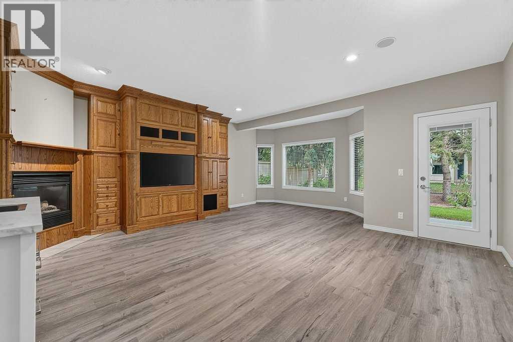 52 Sandstone Ridge Crescent — photo 35