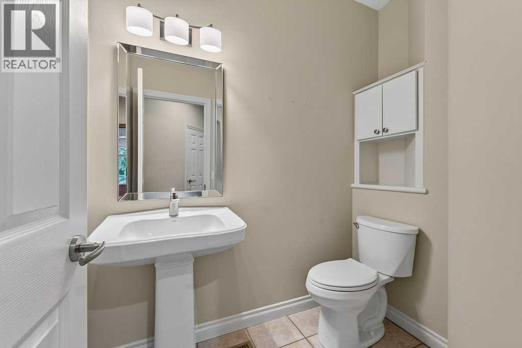52 Sandstone Ridge Crescent — photo 29