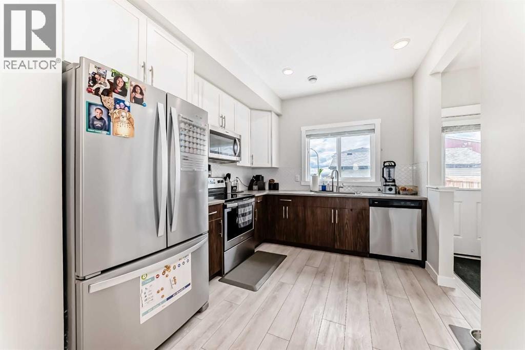 107 Lucas Boulevard NW — photo 8