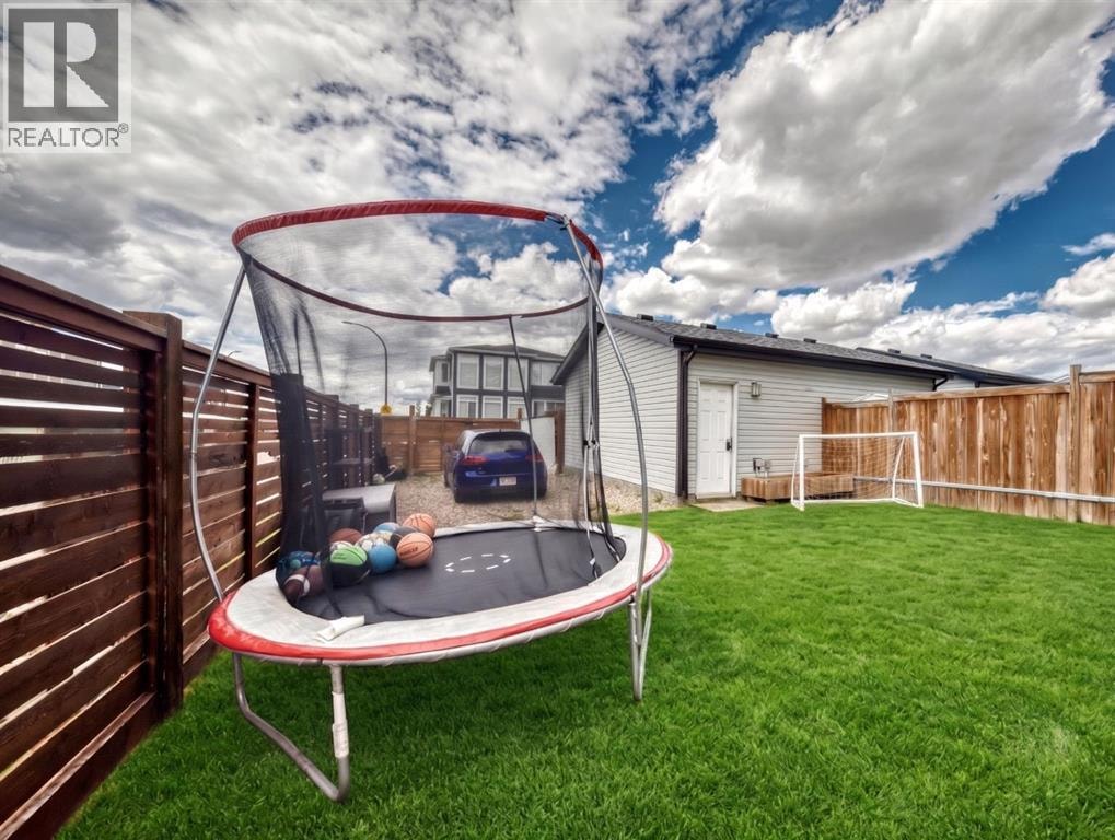 107 Lucas Boulevard NW — photo 35