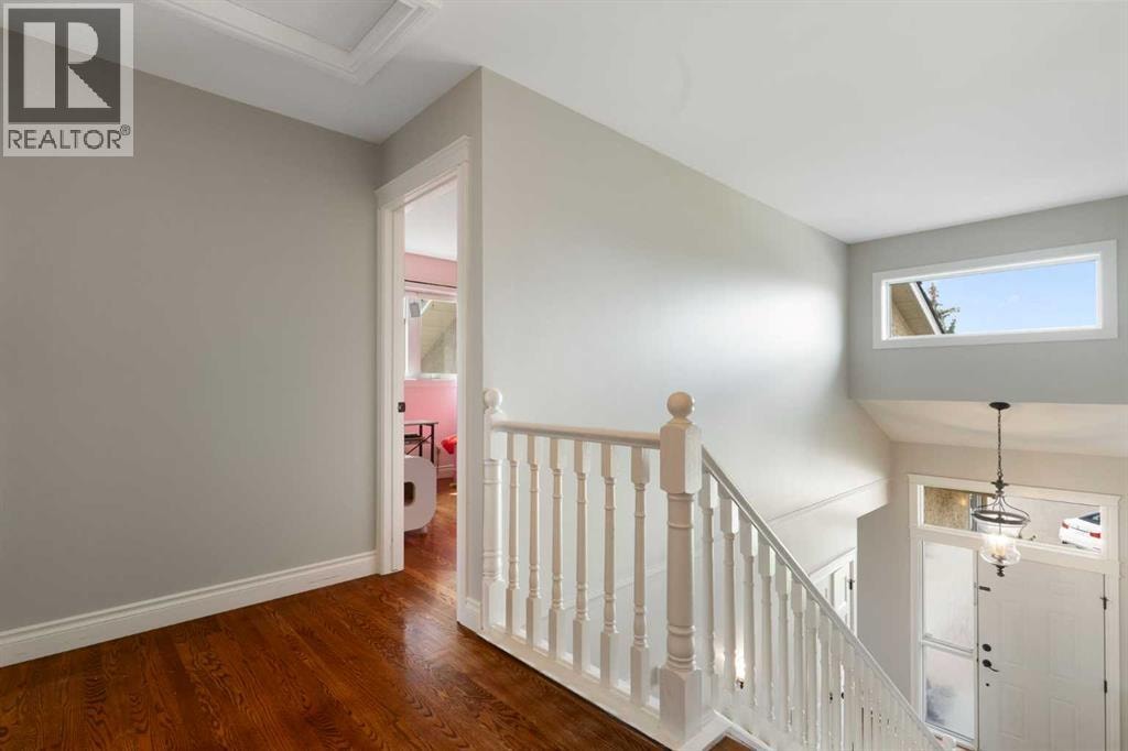 476 Silvergrove Gardens NW — photo 22