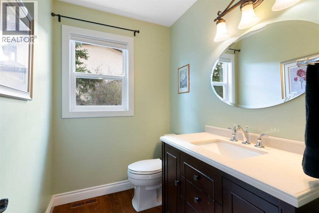 476 Silvergrove Gardens NW — photo 11