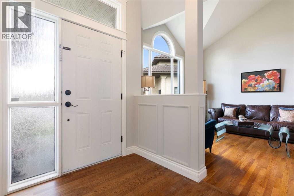 476 Silvergrove Gardens NW — photo 4