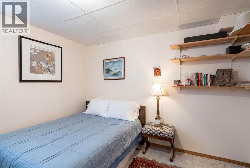 476 Silvergrove Gardens NW — photo 37