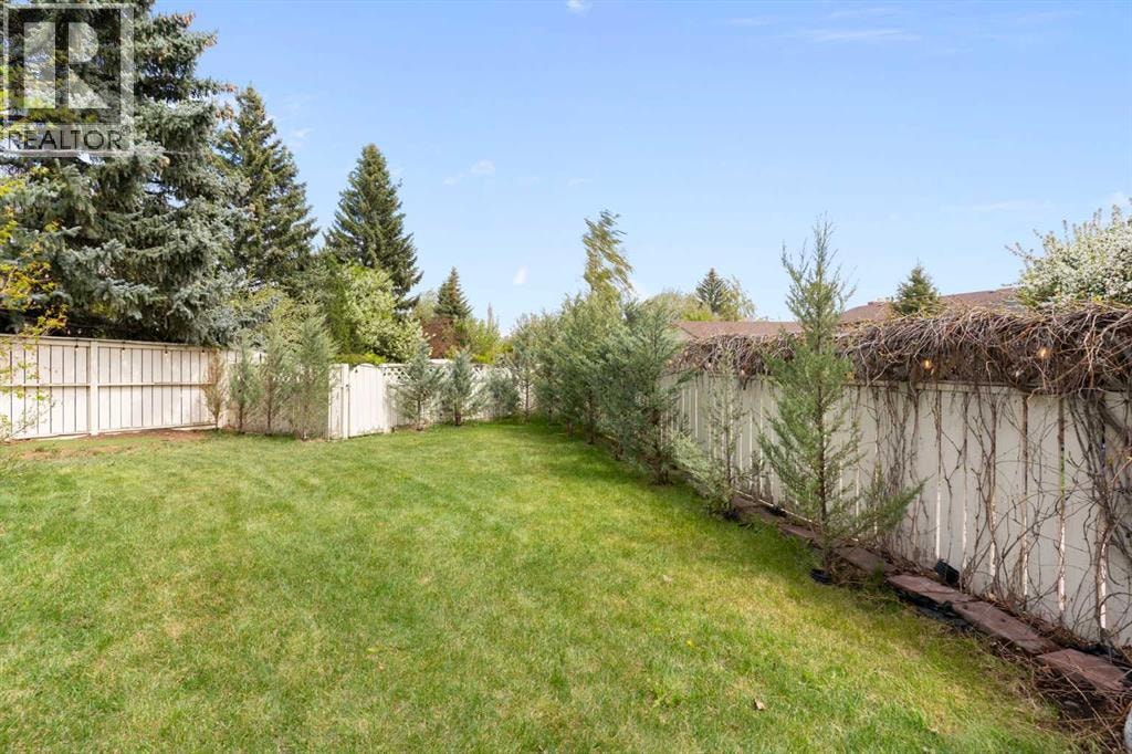 476 Silvergrove Gardens NW — photo 43